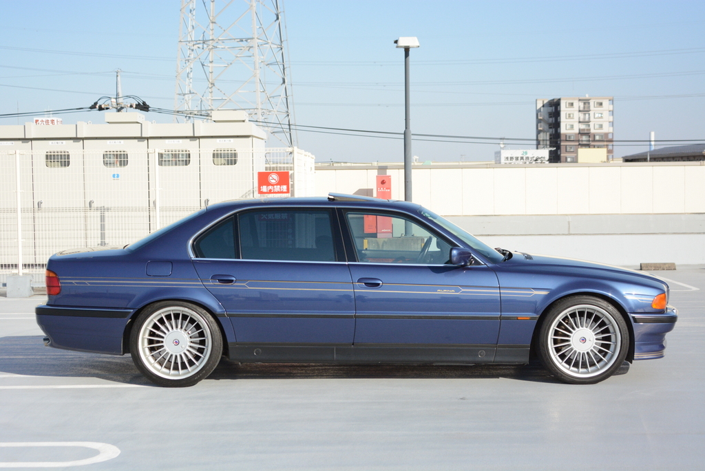 Alpina B12! V12 Engine!